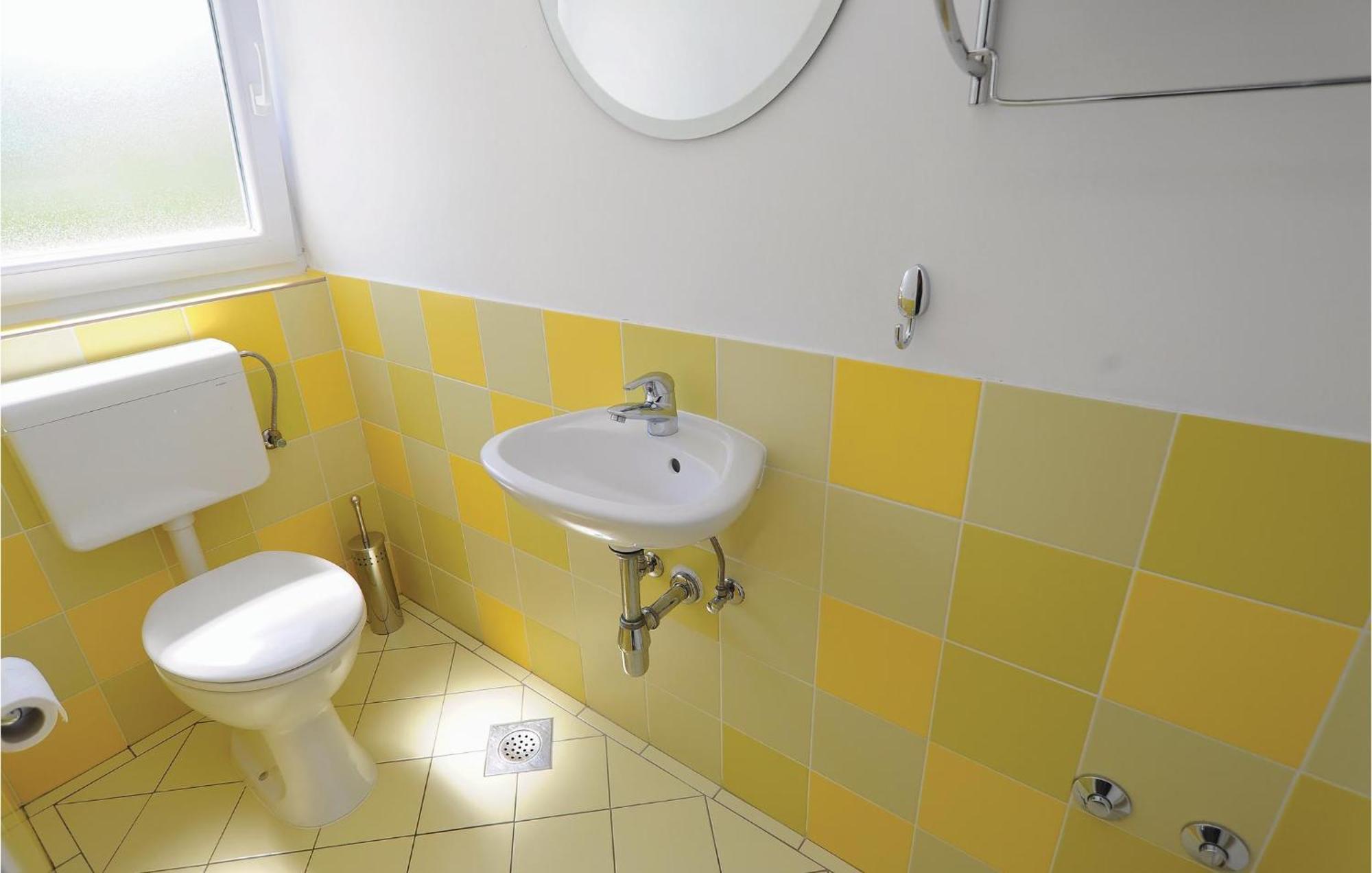 5 Bedroom Amazing Home In Debeljak Dış mekan fotoğraf