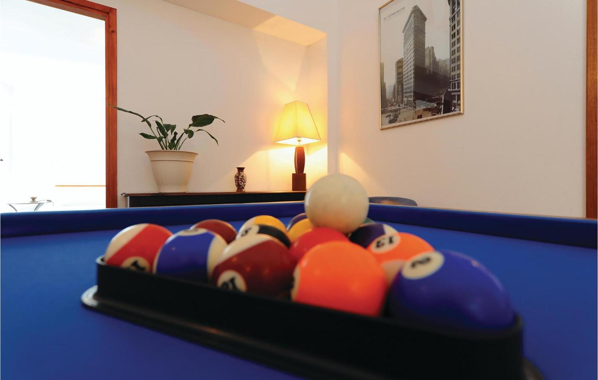 5 Bedroom Amazing Home In Debeljak Dış mekan fotoğraf