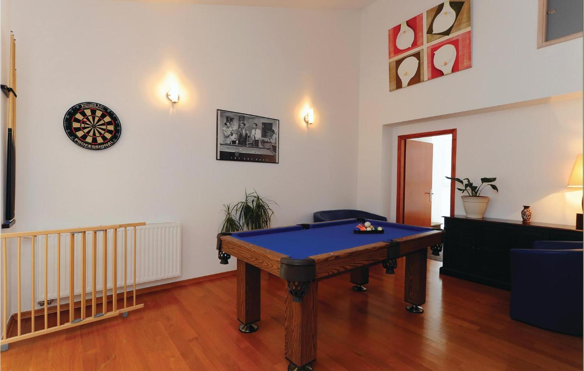 5 Bedroom Amazing Home In Debeljak Dış mekan fotoğraf